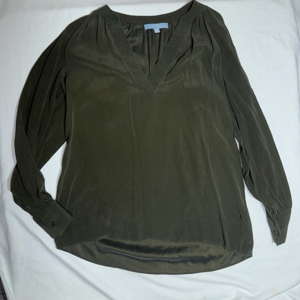 Antonio Melani Women’s Small Olive Green V Neck Long Sleeve Blouse High Low